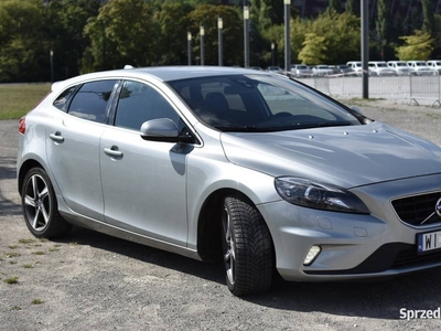 Volvo V40 R-DESIGN