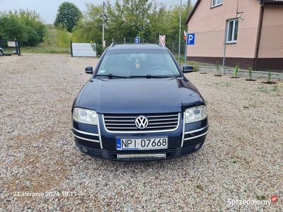 VW PASSAT ładny długie opłaty 2003r