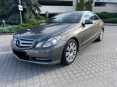 Używane Mercedes-Benz Klasa E - 49 900 PLN, 236 000 km, 2011