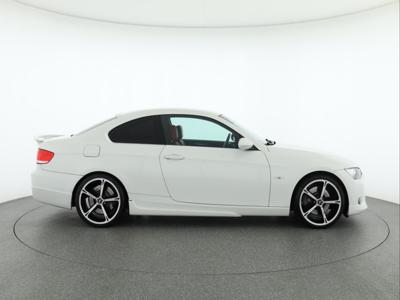 BMW 3 2007 330 i 102024km 200kW