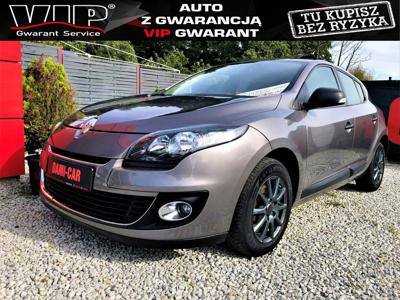 Renault Megane III Hatchback Facelifting 1.6 16v 100KM 2012