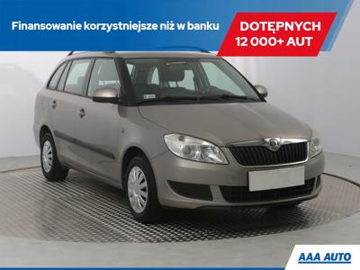 Skoda Fabia II Hatchback 1.2 i HTP 12V 70KM 2010