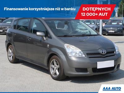 Toyota Corolla Verso E120 2.0 D-4D 116KM 2005