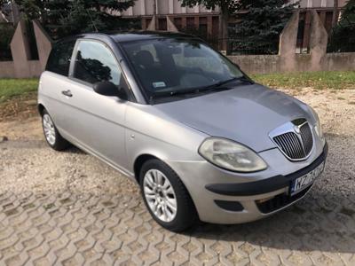 Lancia Ypsylon 1.2 benzyna 2006 tok 150 tys przebiegu