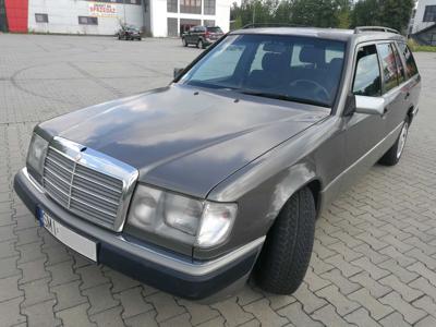 Mercedes-Benz W124 250TD rok 1991 2,5l