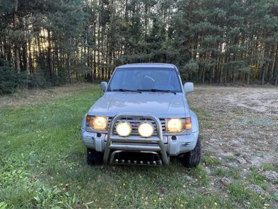 Mitsubishi pajero 300 v6 w ładnym stanie 1996r