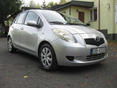 Toyota yaris 1.3 benzyna .Dobry stan.