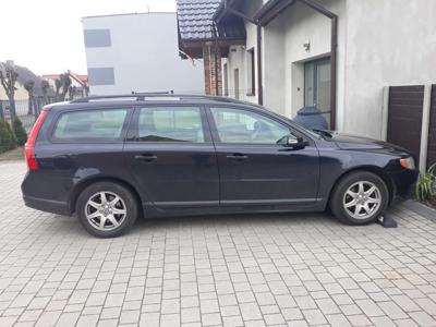 Volvo V70 2.0d // manual // jasna skóra // hak // full