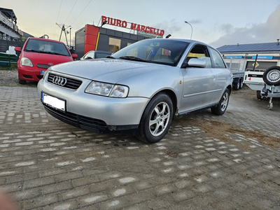 Audi A3 1.8 Benzyna Automat 197 Tys Przebiegu