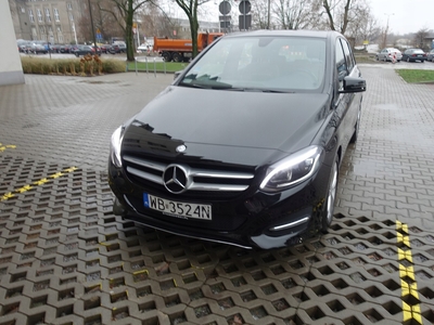 Mercedes Klasa B W246 Sports Tourer Facelifting 1.6 180 122KM 2016