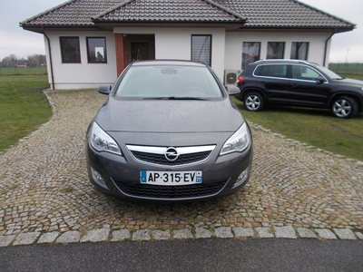 Opel Astra J Hatchback 5d 1.4 Turbo ECOTEC 140KM 2010