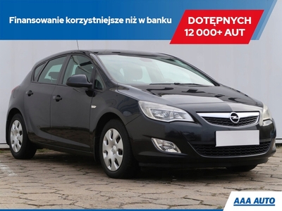 Opel Astra J Hatchback 5d 1.7 CDTI ECOTEC 125KM 2011