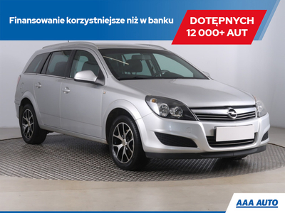 Opel Astra J Sports Tourer 1.6 Twinport ECOTEC 115KM 2011