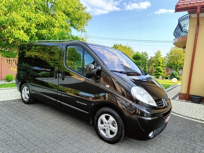 Renault Trafic II Furgon 2.5 dCi 150KM 2008