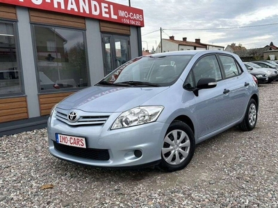 Toyota Auris I 2011