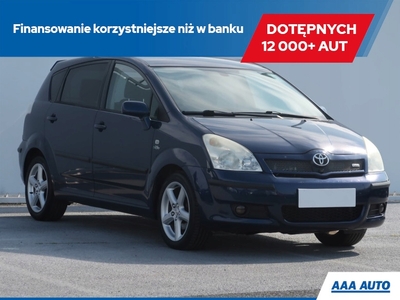 Toyota Corolla Verso E120 2.2 D-4D 177KM 2006