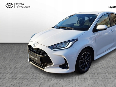 Toyota Yaris IV Hatchback 1.5 Dynamic Force 125KM 2021