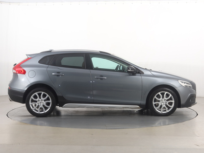 Volvo V40 Cross Country 2017 2.0 D3 138198km ABS