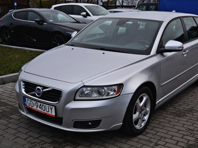 Volvo v50 D2 Momentum