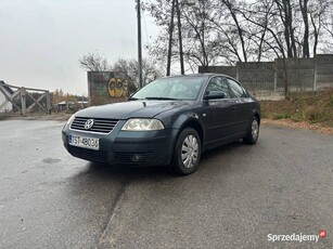 Sprzedam Volkgswagena Passata b5fl z 2003r.