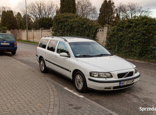 Volvo V70 2003 p2 D5 2,4, tempomat, klima, hak