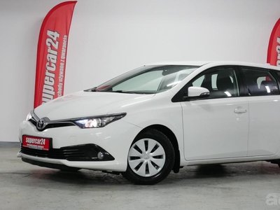 TOYOTA AURIS kombi