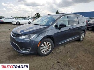 Chrysler Pacifica 3.0 benzyna 2020r. (WOODHAVEN)