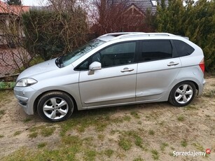 Honda FRV sześcioosobowa