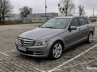 Mercedes-Benz Klasa C C250 (204KM) Automat 4Matic Bezwypadkowy