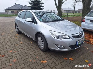 Opel Astra 1,4 benzyna 2010 rok