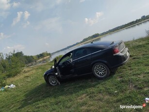 Opel Vectra 1.9 GTS 2008 rok