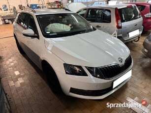 Skoda Octavia Lift Ambiente 1.6 tdi 115 KM