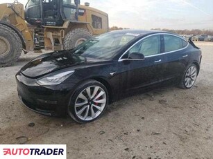 Tesla Model 3 benzyna 2019r. (COLUMBIA)