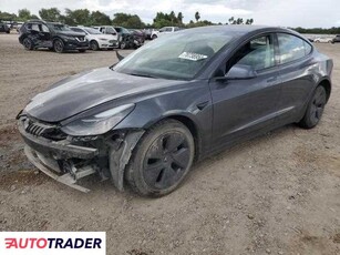 Tesla Model 3 benzyna 2022r. (MERCEDES)