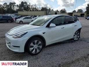 Tesla Model Y benzyna 2022r. (KNIGHTDALE)