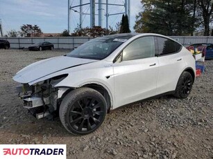 Tesla Model Y benzyna 2022r. (WINDSOR)