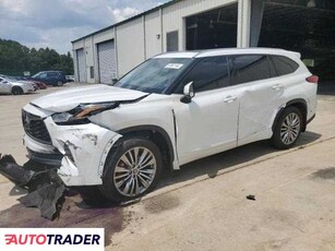 Toyota Highlander 3.0 benzyna 2022r. (GASTON)