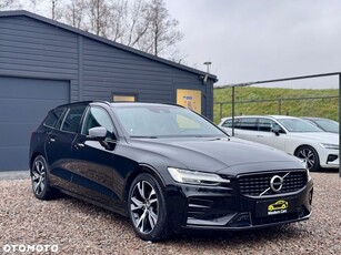 Używany Volvo V60 2021