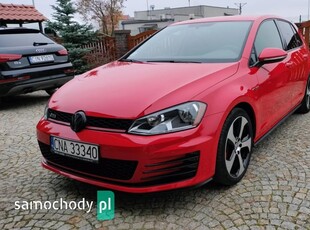 Volkswagen Golf 2.0 TSI DSG