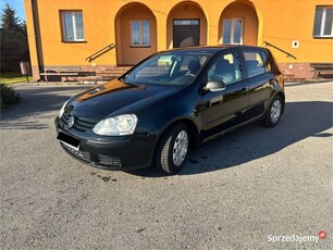 Volkswagen golf v 2007 rok 1.4 mpi 75km klimatyzacja