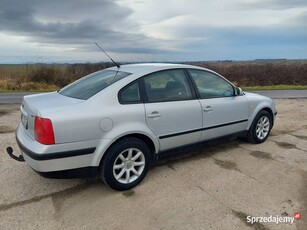 VW VOLKSWAGEN PASSAT B5 1.9 TDI 110 km 1999 rok Srebrny Sedan