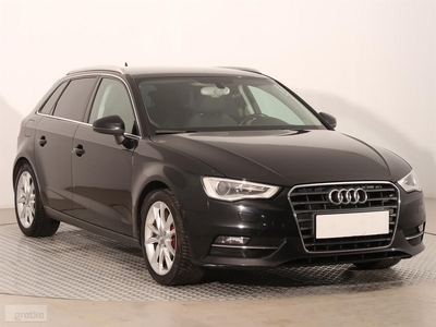 Audi A3 III (8V) , Serwis ASO, Automat, Navi, Xenon, Bi-Xenon, Klimatronic,