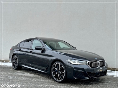 BMW Seria 5 530d xDrive mHEV M Sport sport