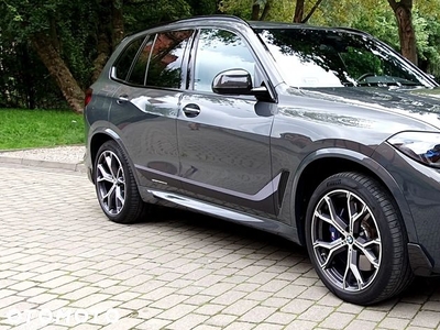 BMW X5 M M50i