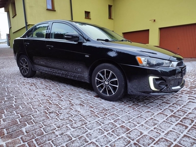 Mitsubishi Lancer VIII 1.6 Intense