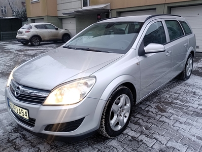 Opel Astra H 1.4 benzyna kombi klimatyzacja BEZWYPADKOWY