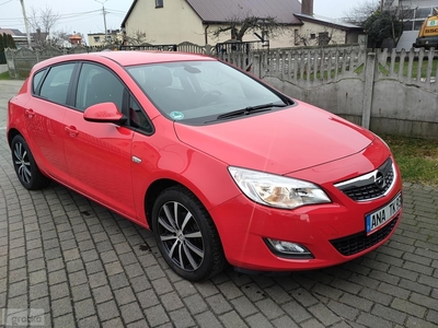 Opel Astra J 1.4 16V OPŁACONY KLIMA