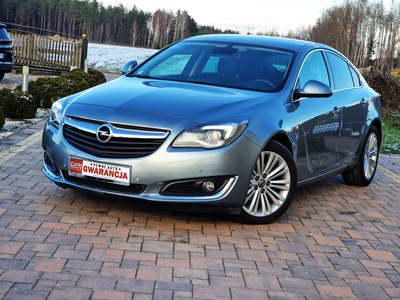 Opel Insignia I opel-insignia-nawigacja-czujniki-parkowania-klimatronik