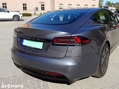 Tesla Model S Long Range