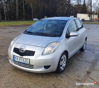 toyota yaris II 1.3 bezyna